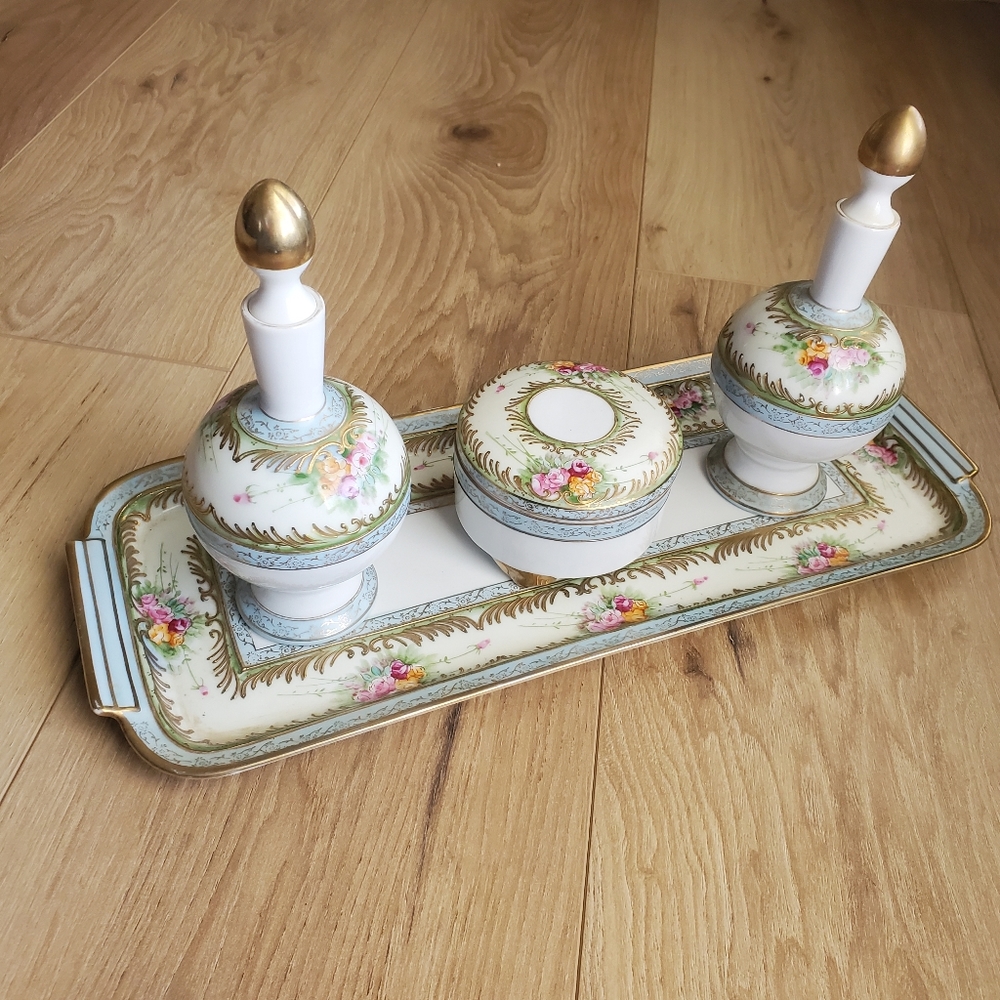 Vintage Ucagoo Ceramics Vanity Set